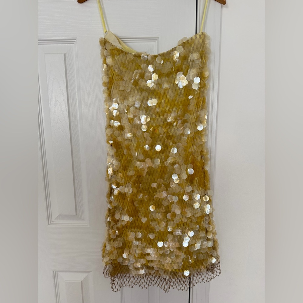 Tory Burch Sequined Skirt - Soft Lumen Yellow - size 0/ waist 26” - Picture 4 of 9